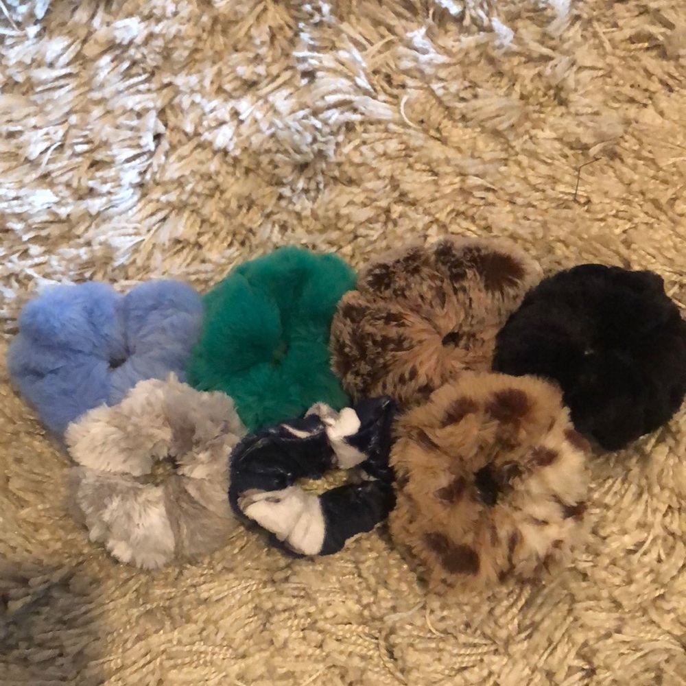 Minky scrunches - New